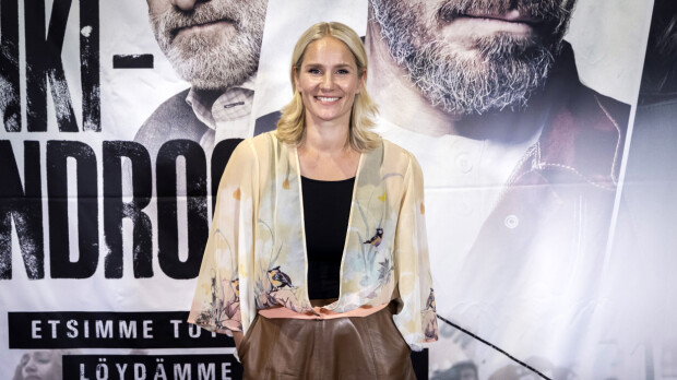 Laura Malmivaara, 50, hämmentävästä ikäkriisistään: Elän ruuhkavuosia uudestaan