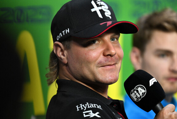 Tältä näyttää viiksetön Valtteri.