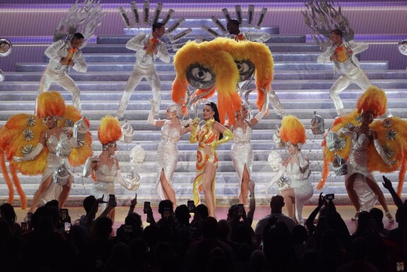 Katy on esiintynyt Las Vegasin Resort Worldissa säännöllisesti joulukuusta 2021 alkaen.