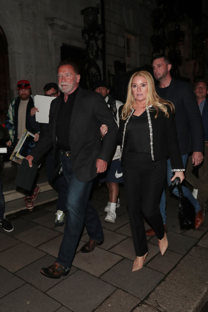 Arnold ja Heather näyttäytyivät yhdessä Lontoossa vain pari viikkoa sitten. Arnold ja Heather näyttäytyivät yhdessä Lontoossa vain pari viikkoa sitten.