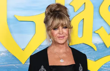 Näyttelijä Goldie Hawn katuu yhtä asiaa pitkällä urallaan: "Soitin vanhemmilleni ja itkin"