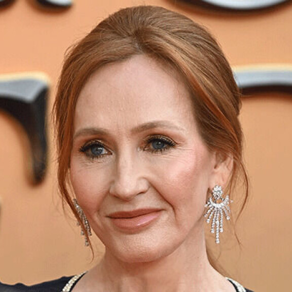 J.K. Rowlingin osallisuus uudessa Harry Potter -sarjassa ei miellytä faneja. J.K. Rowling