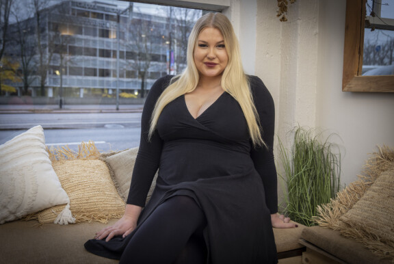 Haastetta kritisoinut Vilma on tuttu myös Gossip Mums Suomi -sarjasta.