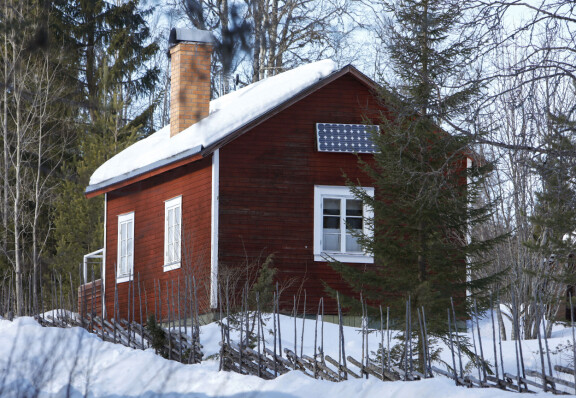 Tällainen on prinssiparin herttainen kesämökki Älvdalenissa.