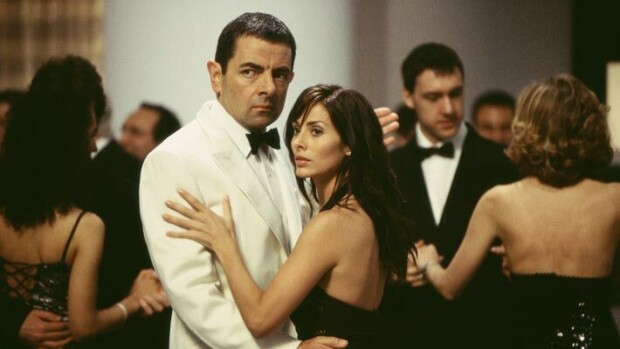 Illan elokuva: Aussipoppari Natalie Imbruglia nähdään harvinaisessa elokuvaroolissa Bond-käsikirjoittajien kynäilemässä agenttikomediassa Johnny English