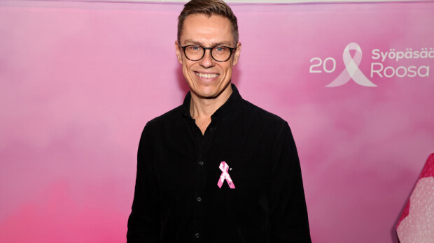 Alexander Stubb paljastaa hauskan tarinan Sanna Marinista: 'Mun shortsit oli lyhyemmät'