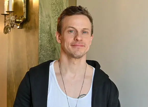 Miksi Tähdet, tähdet -voittaja Konsta Hietanen osallistuu ohjelmaan uudelleen? "Aluksi mietin itsekin, että mikä juju…”