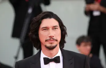 Hollywood-tähden käytös kummastutti – haistatteli elokuvansa lehdistötilaisuudessa