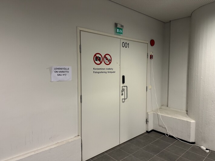 Turvasalin 001 sisäänkäynti. Turvasalin 001 sisäänkäynti.