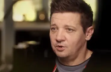 Jeremy Renner antoi ensimmäisen haastattelunsa lumiauraonnettomuuden jälkeen: ”Tekisin sen uudestaan”