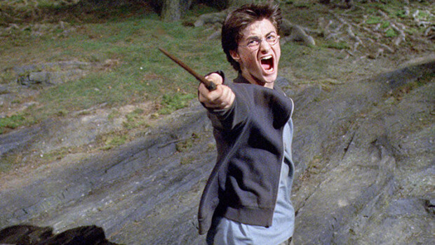 Harryn silmien väri vaihdettiin ja Voldemort kukistui toisin – 20 eroa Harry Potter-kirjojen -ja elokuvien välillä Pääkuva