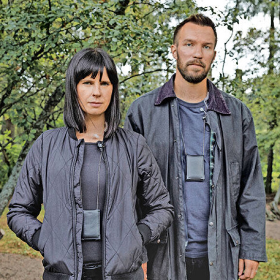 Harjunpää-sarjan keskiössä ovat rikosylikonstaapeli Timo Harjunpää (Olli Rahkonen) ja hänen työparinsa Onerva Nykänen (Olga Temonen). Sisäkuva