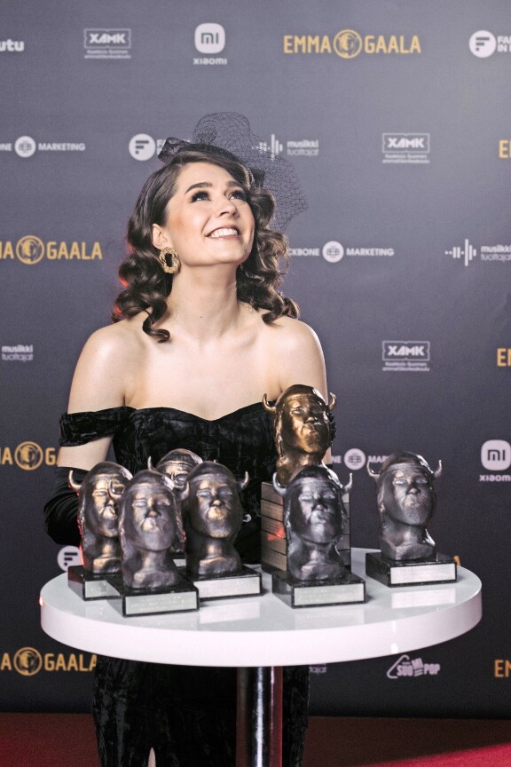 Behm ja pystit Emma-gaalassa 2021.