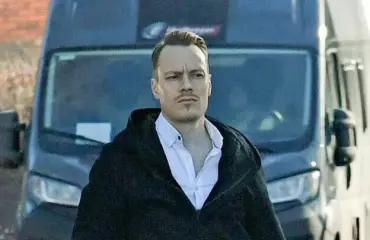 Markus Räikköseltä erikoinen ulostulo – vitsailee ottavansa mallia diktaattorista