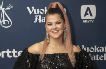 Aww! Saara Aalto levytti jo 9-vuotiaana – suloinen video