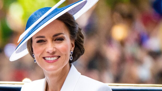 Kohukirjailija lataa rumaa tekstiä prinsessa Catherinesta - Williamin ja Harryn välit hiuskarvan varassa