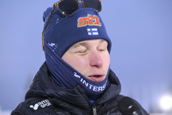 Täältä pesee. Remi Lindholmia ei huimaa laduilla eikä haastattelupisteillä.