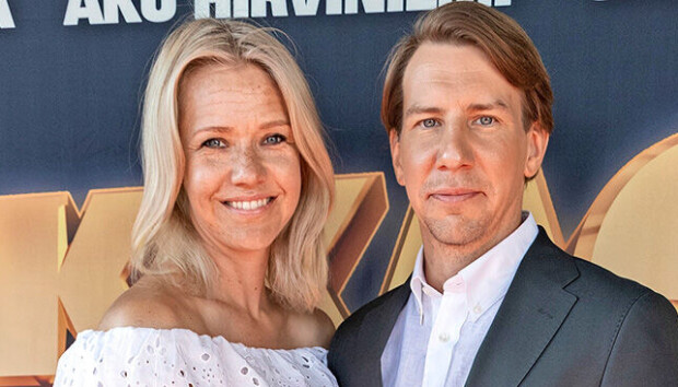 Sonja Kailassaaren synnytys lähestyy - katso hulvaton kuva valtavaksi kasvaneesta vauvamahasta!