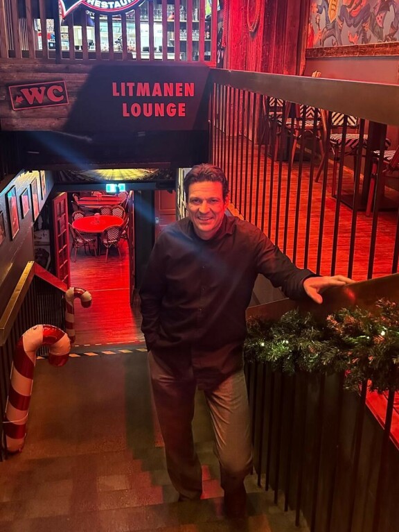 Jari Litmanen piipahti kotikaupungissaan Lahdessa ja yllätti tempauksellaan.