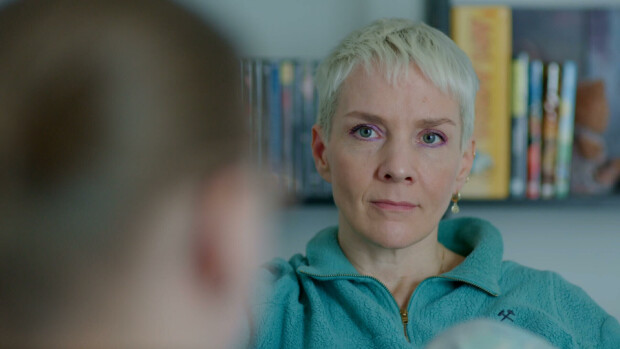 Maria Veitolan dokumenttisarja jatkuu - aiheina syömishäiriöt, kauneuskirurgia ja psykedeelit