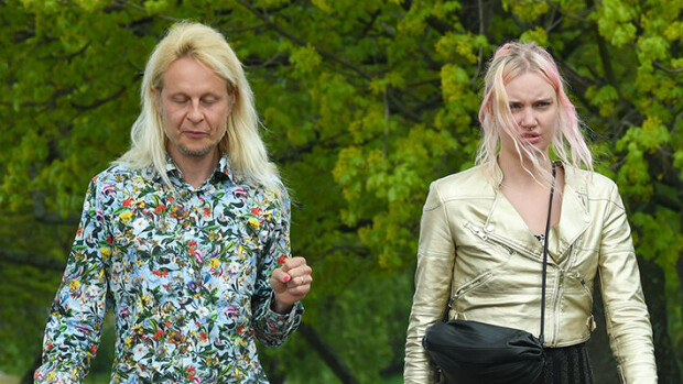 Jopas! Näin poseeraa ex-pari Petrus Pennanen ja huivipäinen Roosa Sandelin Petrus ja Roosa