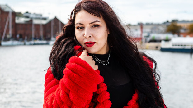 Domina Janette harjoittaa taloudellista dominointia – etsii nyt naisseuraa tv:ssä
