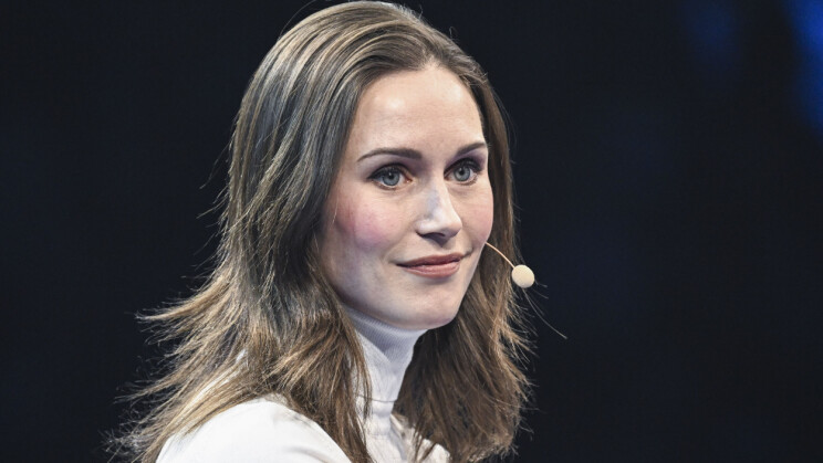 Sanna Marin julkaisi kuvia Linnan juhlien jatkoilta - makoilee tutun herran kainalossa!