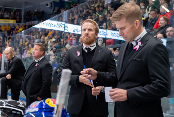Tommi Miettinen valmentaa ensimmäistä kauttaan Turun Palloseuraa.