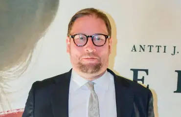 Paavo Arhinmäelle rikostuomio kohugraffitista