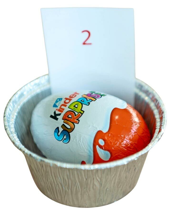 2. Kinder Surprise yllätyssuklaamuna 20g 2. Kinder Surprise yllätyssuklaamuna 20g