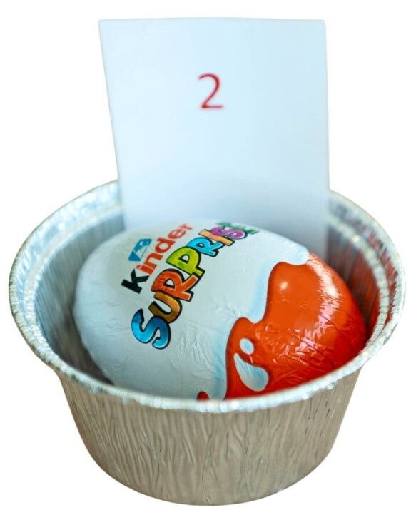 2. Kinder Surprise yllätyssuklaamuna 20g 2. Kinder Surprise yllätyssuklaamuna 20g