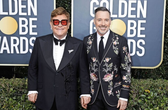 Elton John ja puolisonsa David Furnish virallistivat suhteensa 2005.