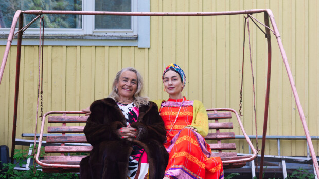 Miina Äkkijyrkkä kertoo saavansa jännitystä seksistä: 'Nautin hirveästi miehistä' Meeri Koutanimei, irti kuvasta