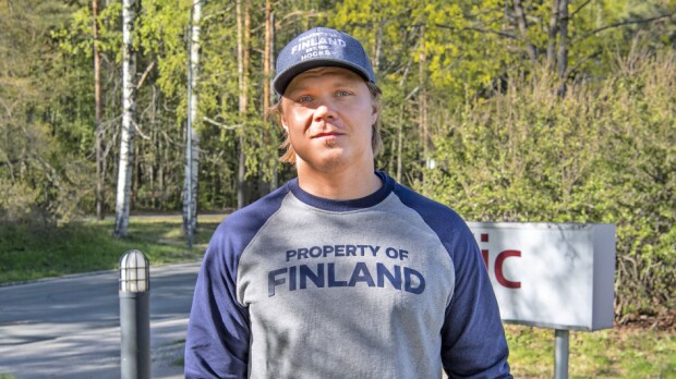 Mikael Granlundin ja hierojarakkaan salattu lemmenloma paljastui