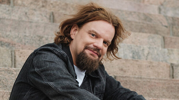 Me Naiset: Ismo Leikola avautuu seksielämästään: ”Ettekö tunne ketään, jota voisin pan…” Ismo Leikola