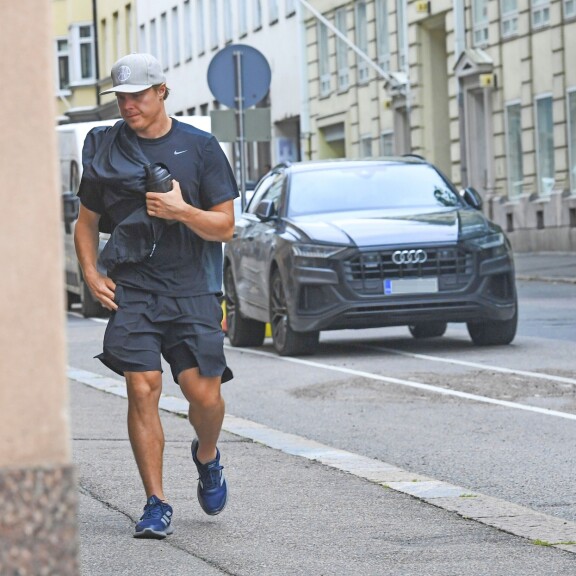 Seiskan paparazzi bongasi Kaliforniaan muuttaneen Mikaelin viime vuonna Helsingistä.