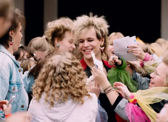 Levottoman tuhkimon traileri julki − tältä näyttää odotettu Dingo-elokuva