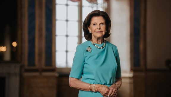 Kuningatar Silvia ylitti jouluna 80 ikävuoden rajapyykin. Hovi julkaisi synttärisankarista uuden potrettikuvan.