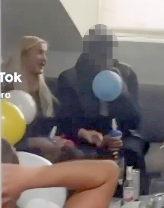 Sonja Aiellosta leviää kohuvideo – vauhdikkaat ilokaasubileet
