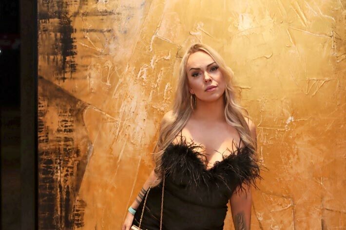 Mirella pääsi eroon päihteistä 23-vuotiaana. Mirella pääsi eroon päihteistä 23-vuotiaana.