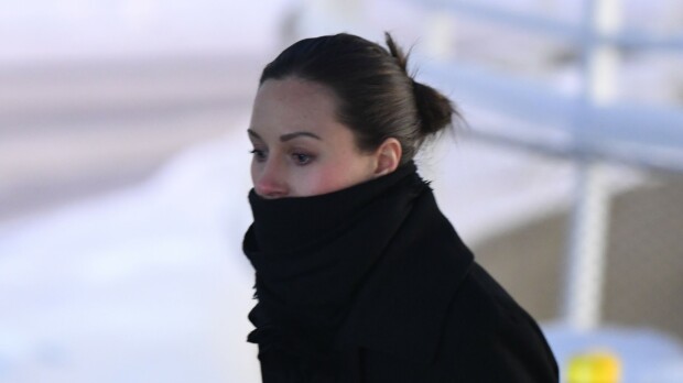 Sanna Marin ja kampaajarakas palasivat ökylemmenlomalta: kassi paljasti luksusostoksen – paparazzikuvat!