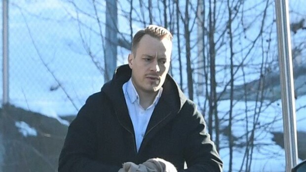 Seiska löysi Markus Räikkösen kiihkeän bileillan jälkeen: näin Sanna Marinin mies reagoi – video! Markus Räikkönen