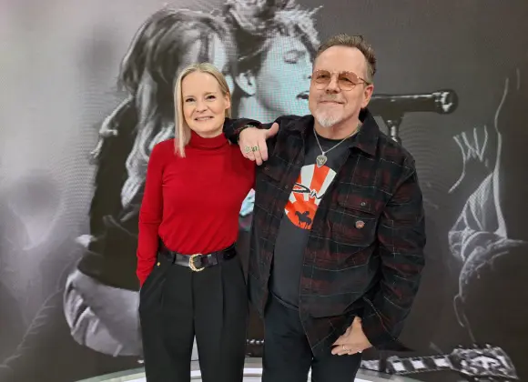 Dingo-hysteria valtasi Suomen 1980-luvulla – Riikka Purra leikkasi hiuksensa "nipamaiseksi pystysiiliksi"