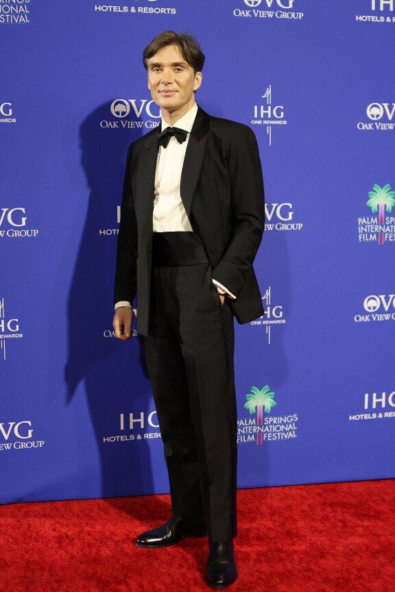 Oppenheimer-elokuvassa loistanut Cillian Murphy luotti klassiseen juhlatyyliin.