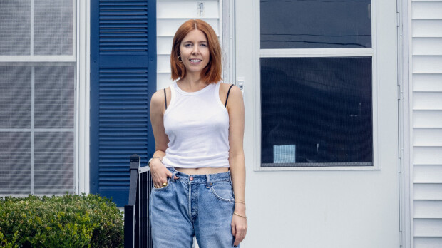 Lapsiperheen molemmat vanhemmat ovat transsukupuolisia – asiasta ei puhuta lasten kanssa Stacey Dooley yökylässä