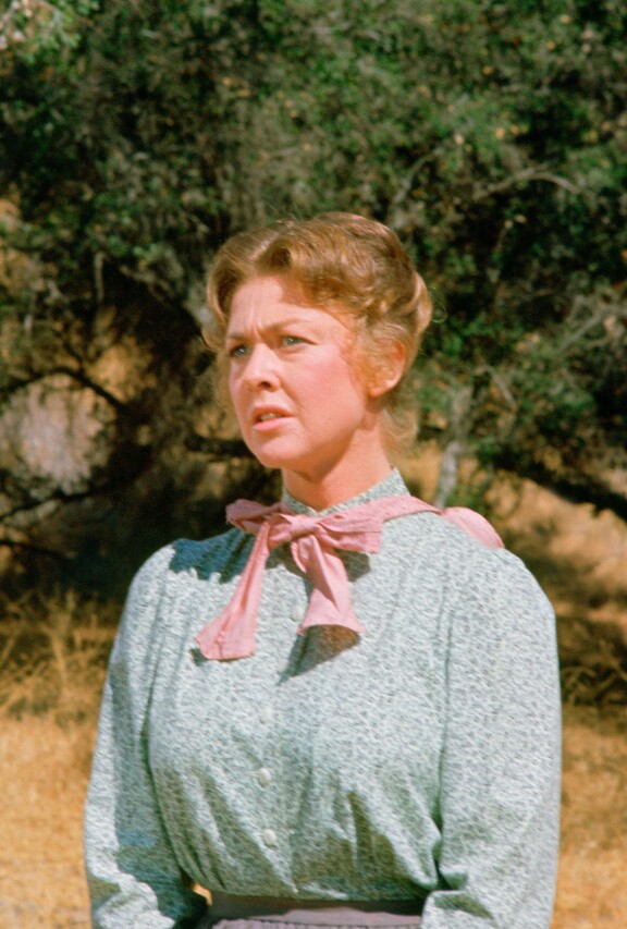 Huolestunut äiti-Ingalls eli Karen Grassle.