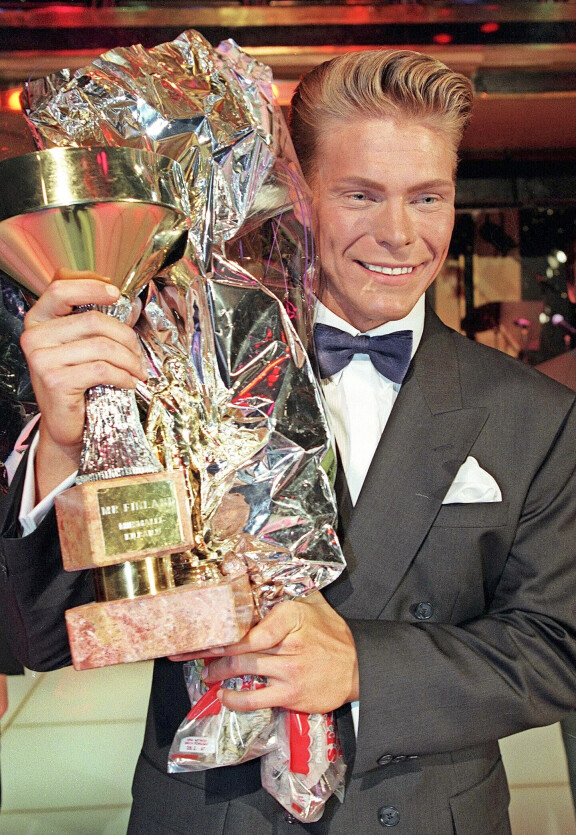 Henry Saari valittiin Mr. Finlandiksi vuonna 1993.