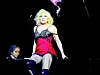 Madonnan pianisti-tytär Mercy James säestää parhaillaan äitiään maailmankiertueella.