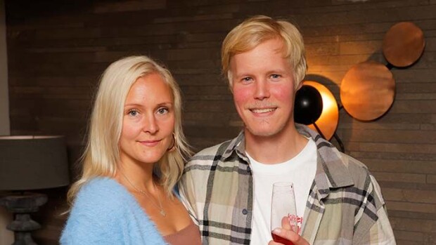 Anu Puumalainen fiilistelee eron jälkeistä elämää - someseuraajalta viiltävä isku Anu Puumalainen, Helmeri Pirinen