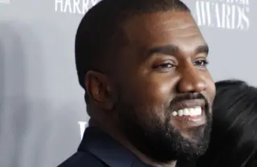 Ai kamala! Kanye vaihtoi hampaansa suoraan titaanilevyyn - kuvat!
